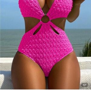 Cut-out Ring Linked One Piece Swimsuit